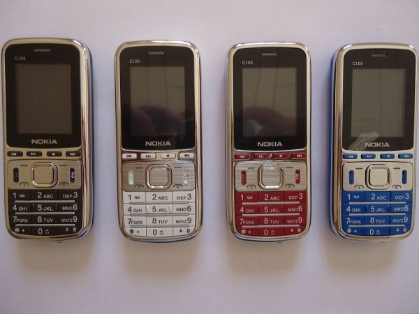 Celular Mp20 C100 2 Chips Mp3 Super Som 3d